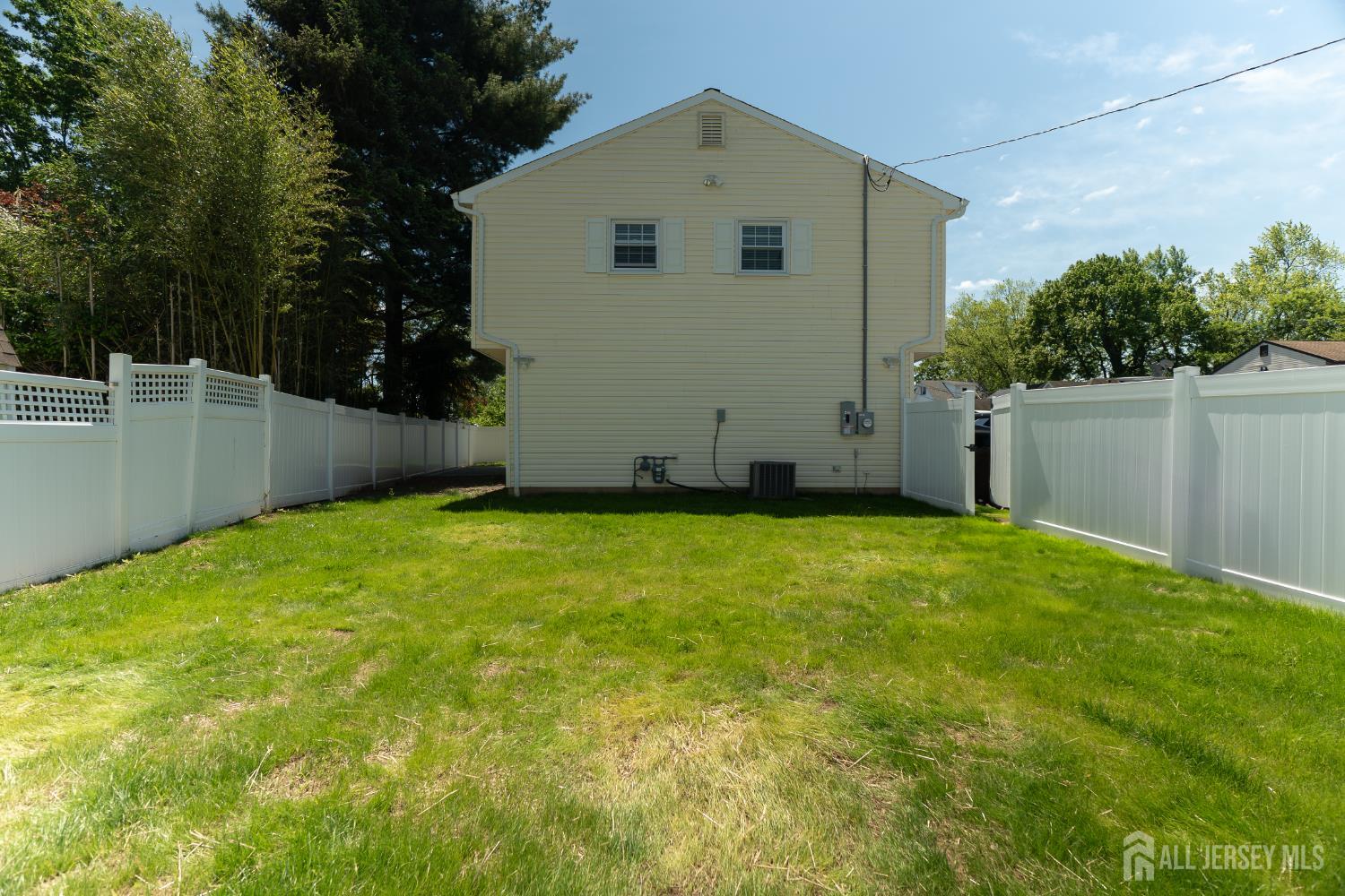 128 Jay Street, Middlesex, New Jersey image 16