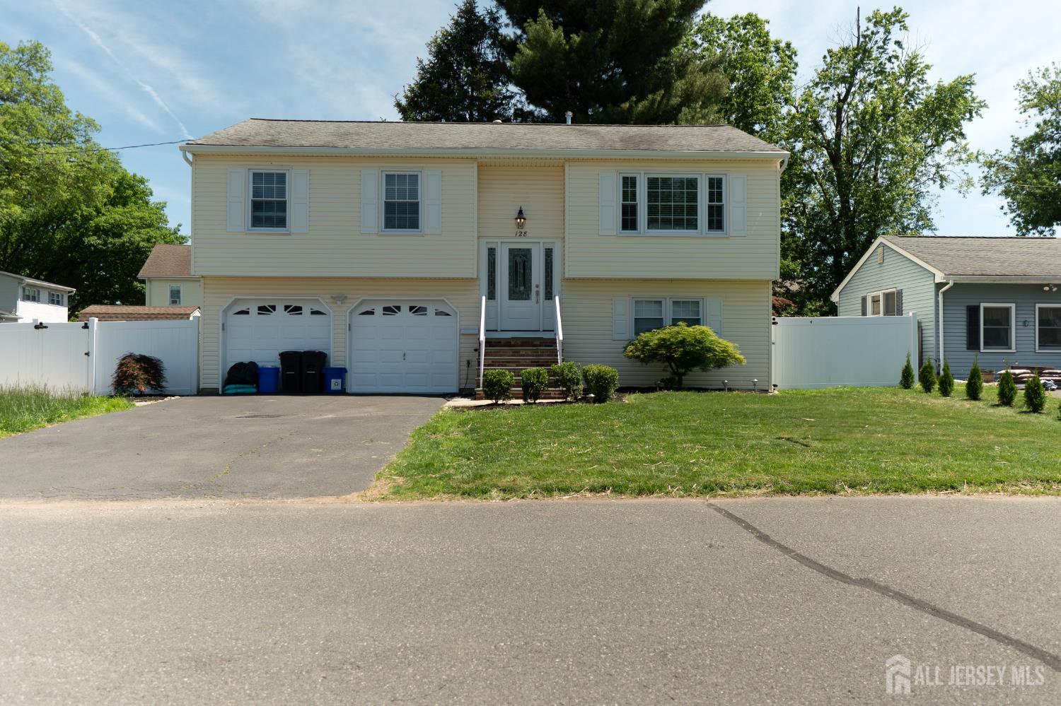 128 Jay Street, Middlesex, New Jersey image 1