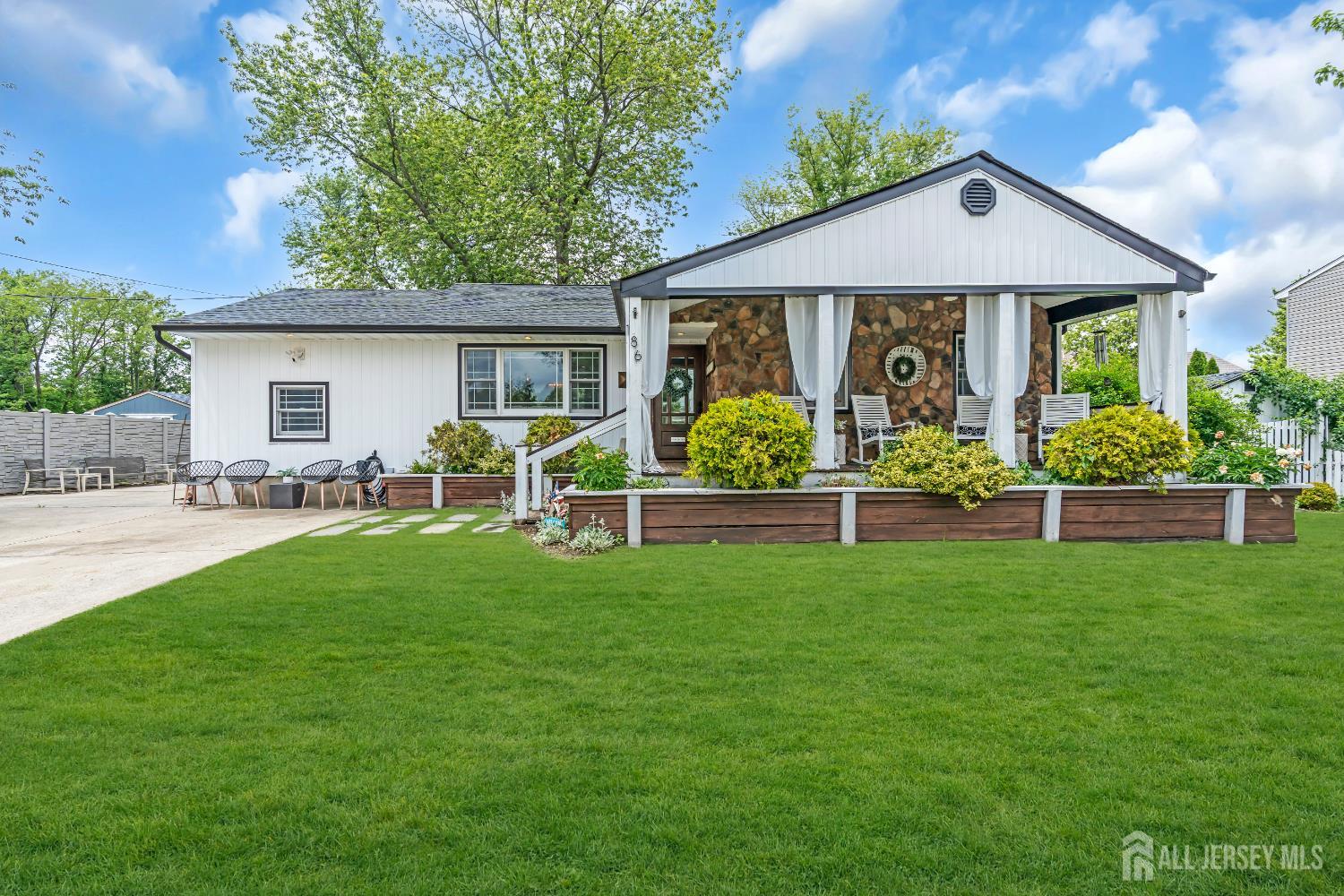 186 Lohsen Avenue, Middletown, New Jersey image 5