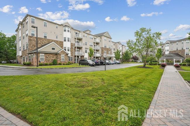 424 Tower Boulevard, Piscataway, New Jersey image 40