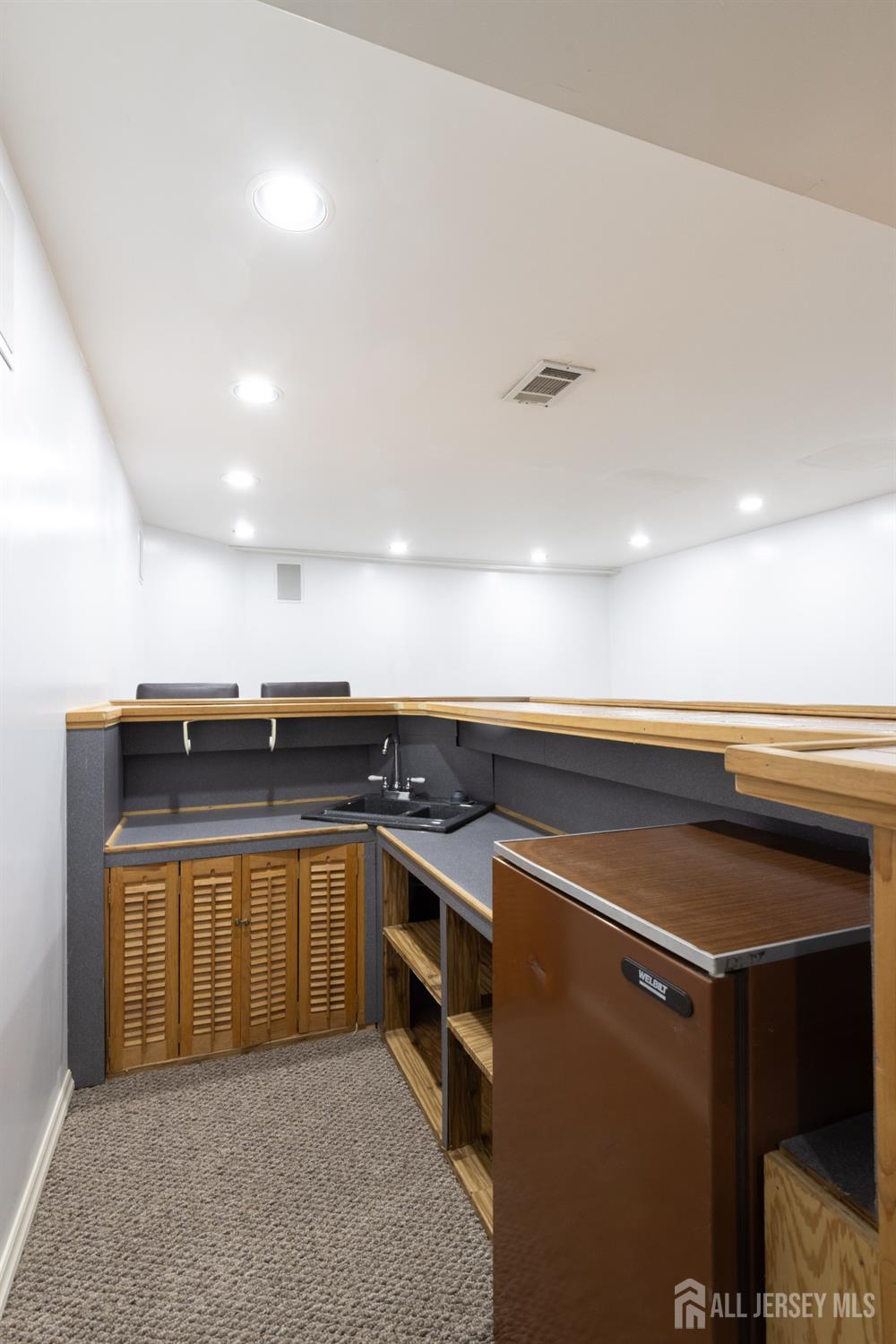 Piscataway, New Jersey 08854, United States, 2 Bedrooms Bedrooms, ,2 BathroomsBathrooms,Residential,Active,98620