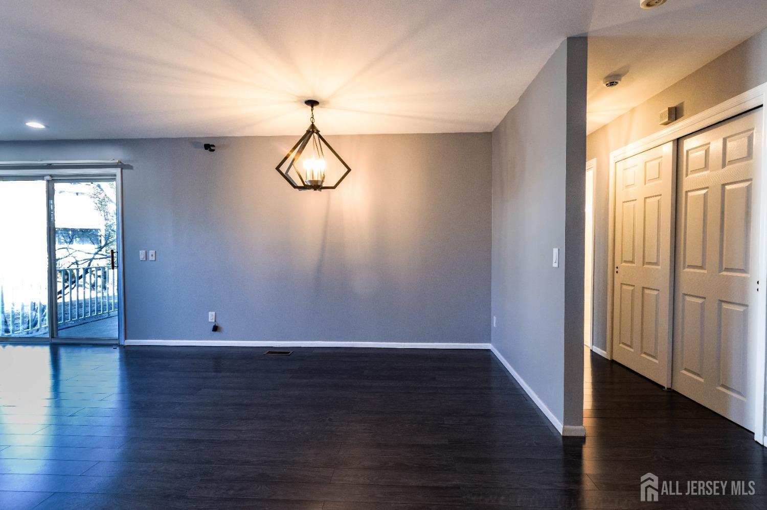 Piscataway, New Jersey 08854, United States, 2 Bedrooms Bedrooms, ,2 BathroomsBathrooms,Residential,Active,98620