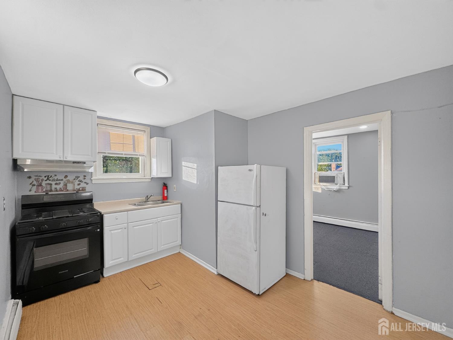 725 Parker Street 3