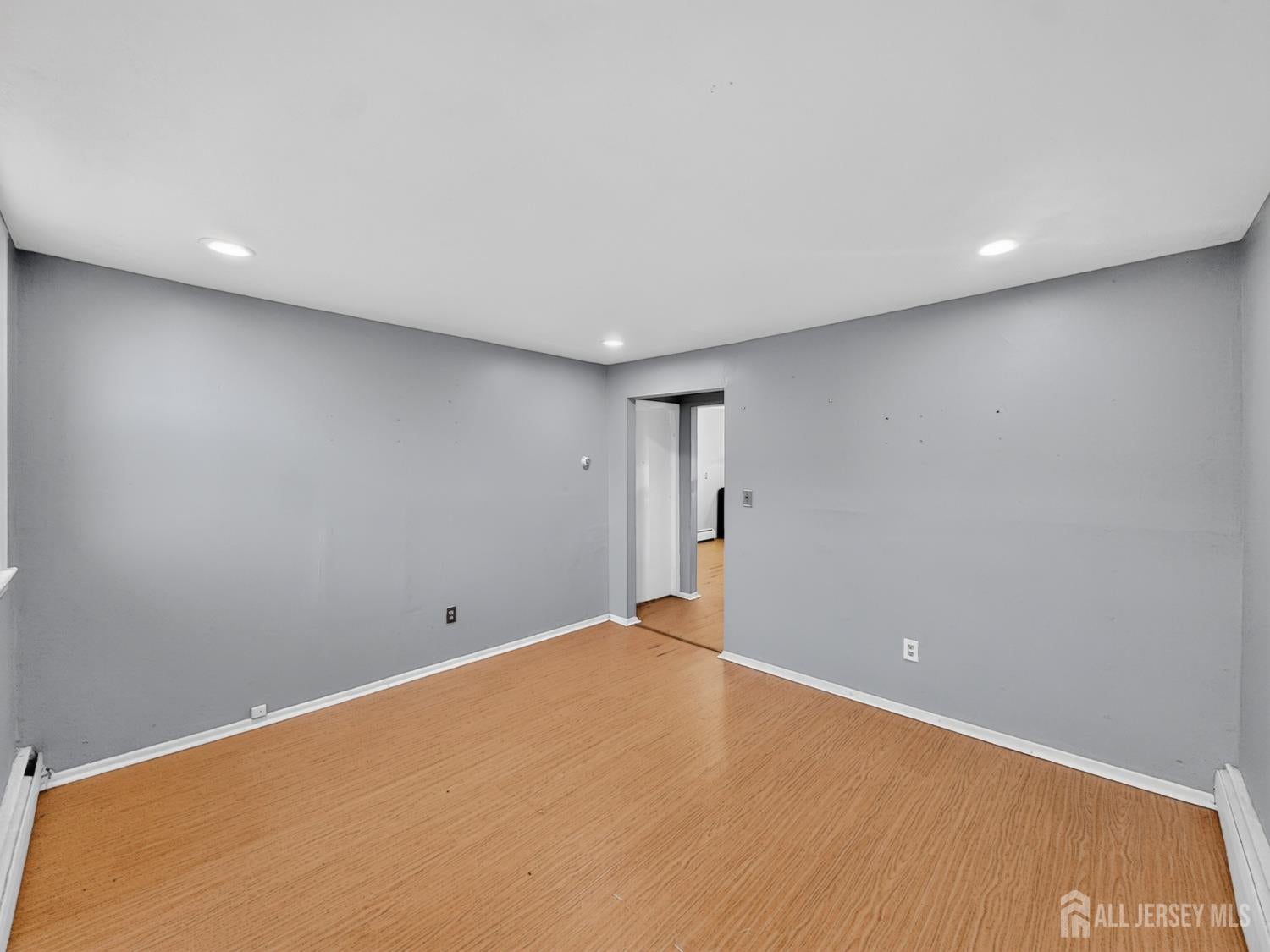 725 Parker Street 3