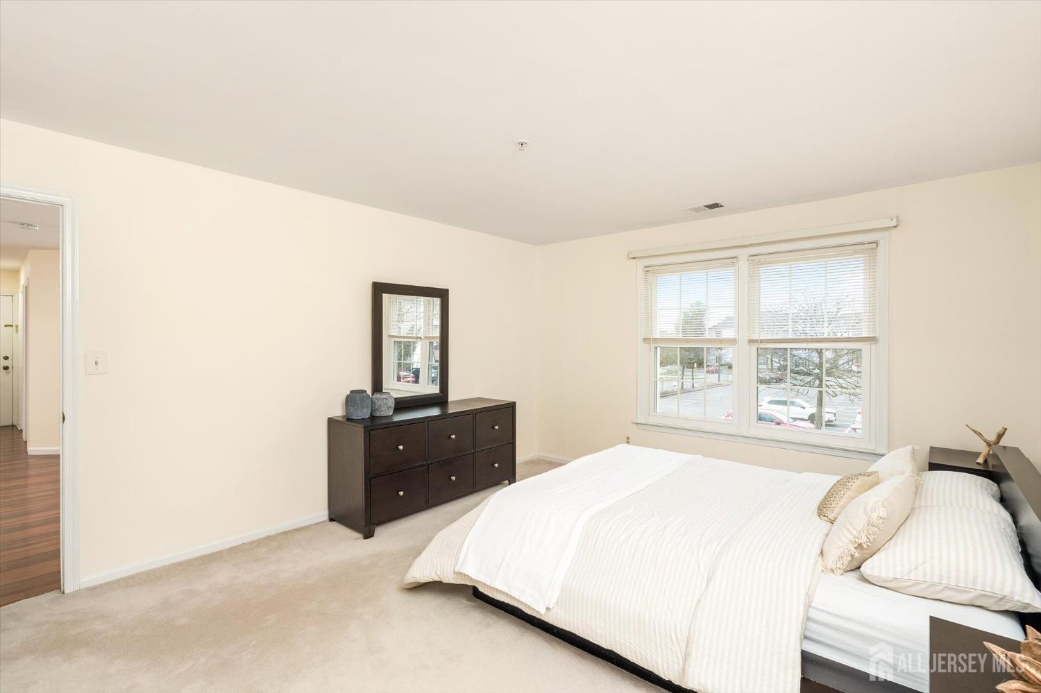 1125 Waterford Drive, Middlesex, New Jersey image 24