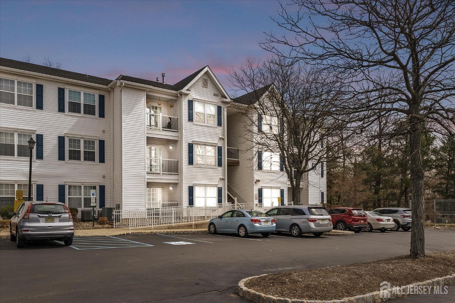 1125 Waterford Drive, Middlesex, New Jersey image 2