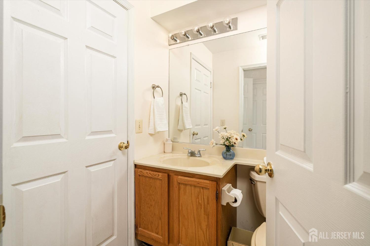 1125 Waterford Drive, Middlesex, New Jersey image 21