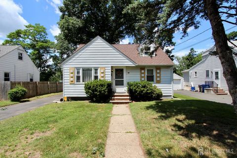 Homes For Sale - 308 W Crescent Parkway<br/> South Plainfield, NJ 07080