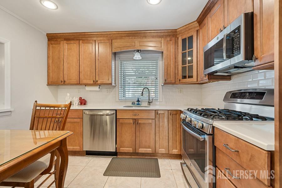 199 N Brook Drive, Milltown, New Jersey image 7
