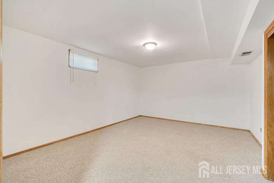 199 N Brook Drive, Milltown, New Jersey image 28