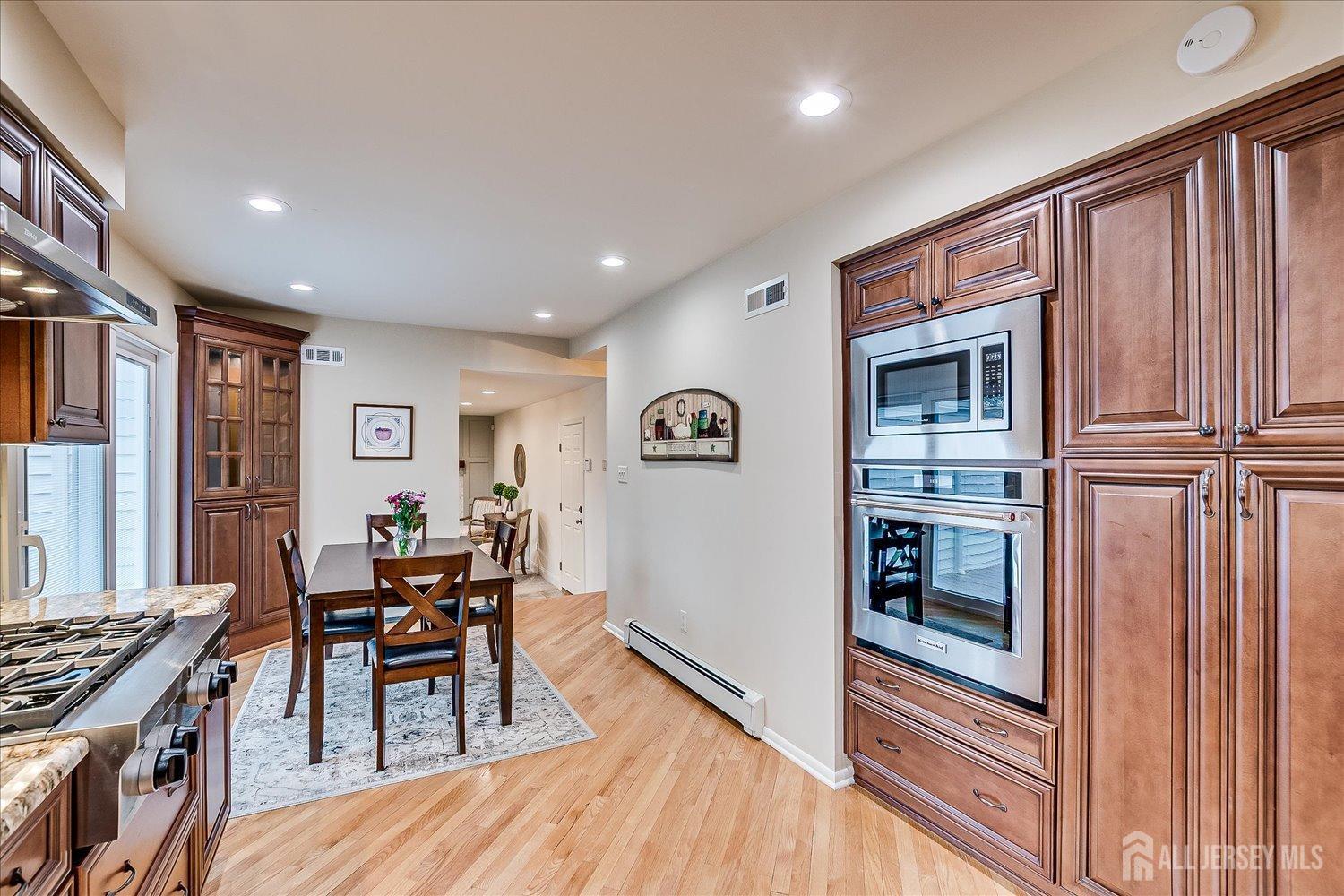 2 Dellview Drive, Edison, New Jersey image 21