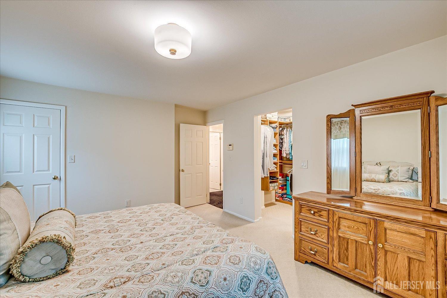 2 Dellview Drive, Edison, New Jersey image 36