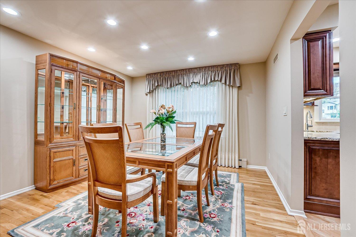 2 Dellview Drive, Edison, New Jersey image 17