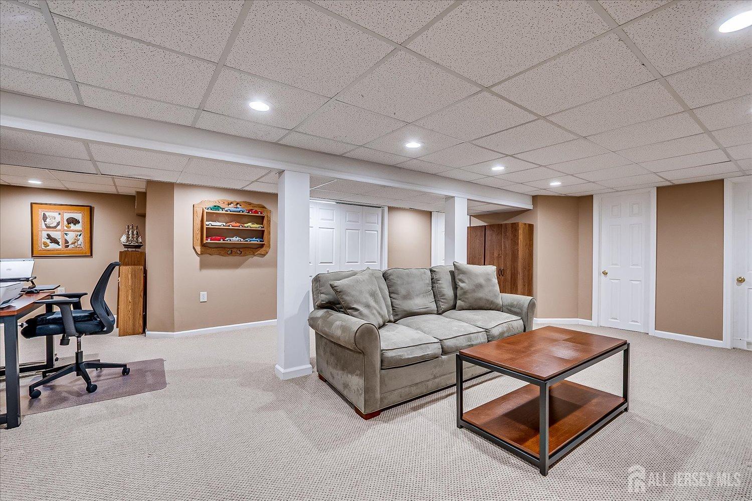 2 Dellview Drive, Edison, New Jersey image 49