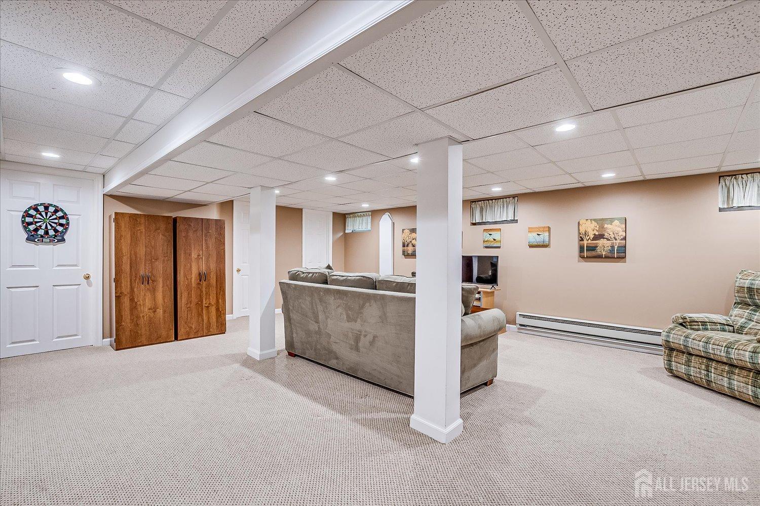 2 Dellview Drive, Edison, New Jersey image 46