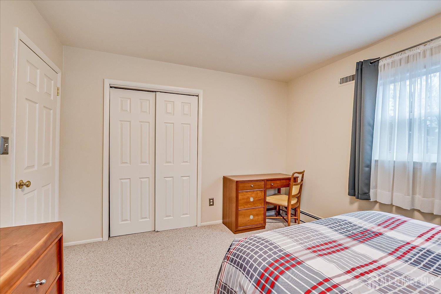 2 Dellview Drive, Edison, New Jersey image 42