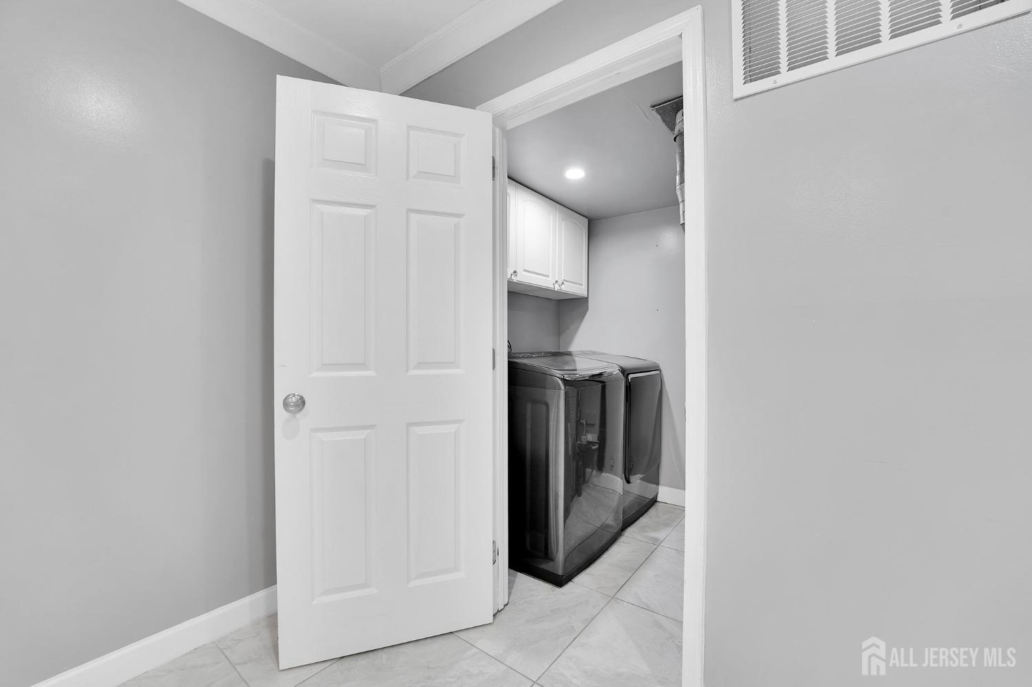 3 Portsmouth Drive, Old Bridge, New Jersey image 14