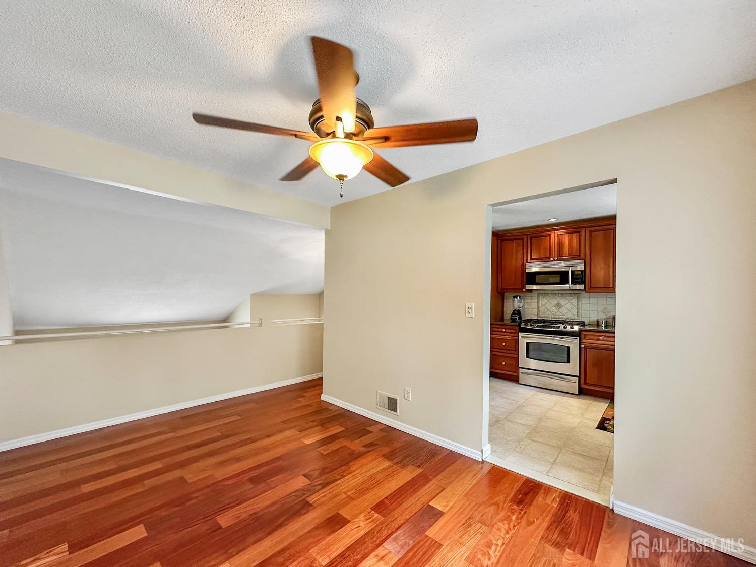 12 Dana Estates Drive, Old Bridge, New Jersey image 9