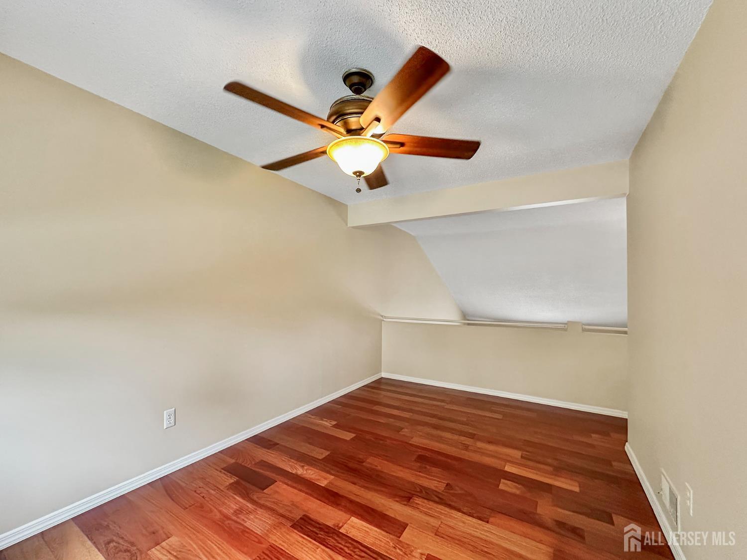 12 Dana Estates Drive, Old Bridge, New Jersey image 10
