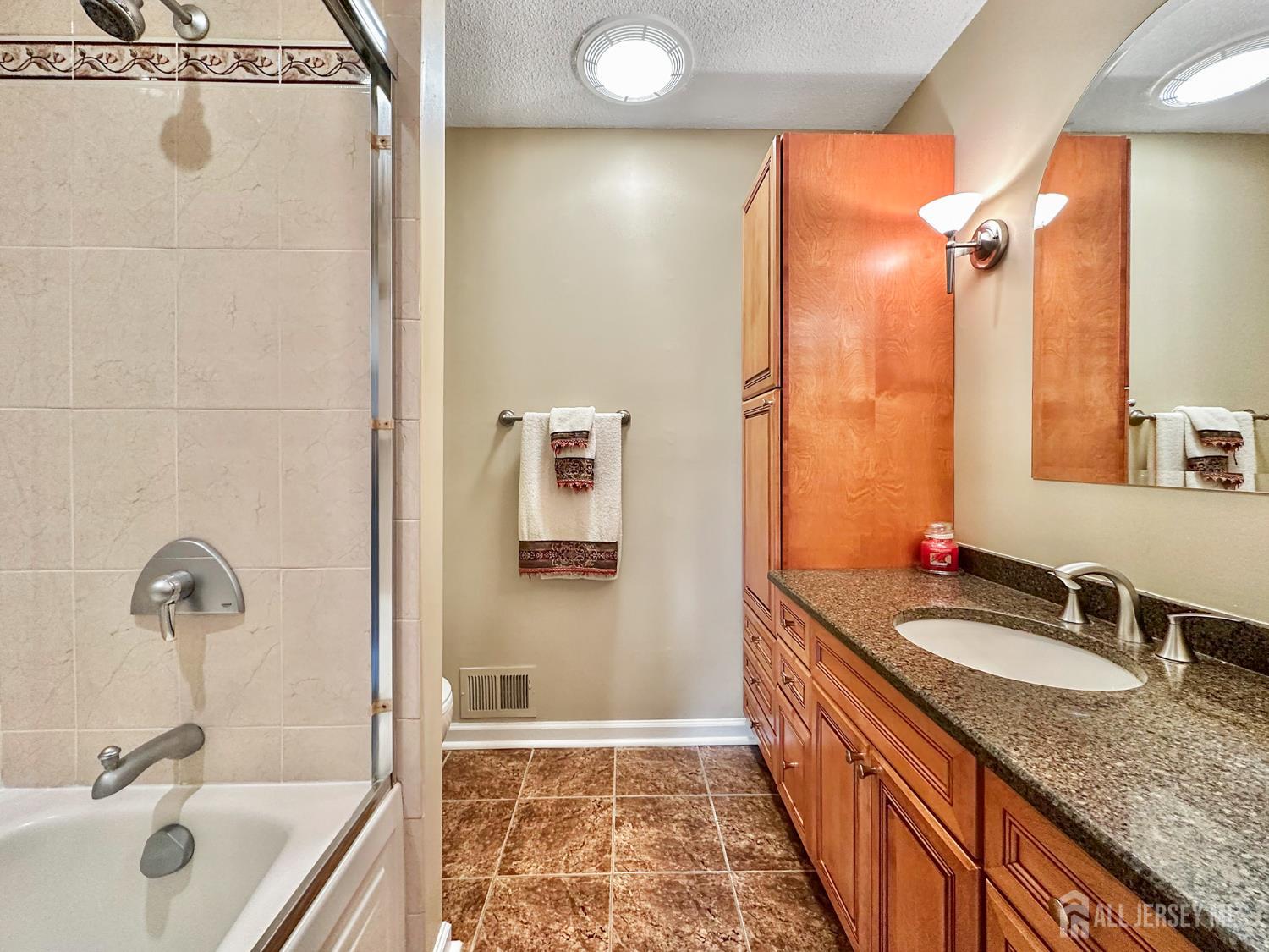 12 Dana Estates Drive, Old Bridge, New Jersey image 29