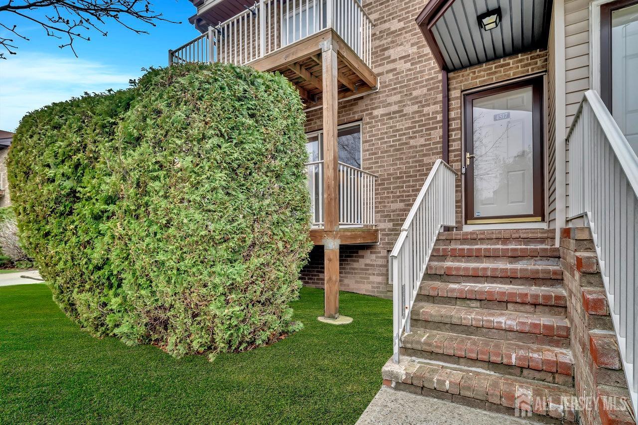 4517 Birchwood Court, North Brunswick, New Jersey image 1