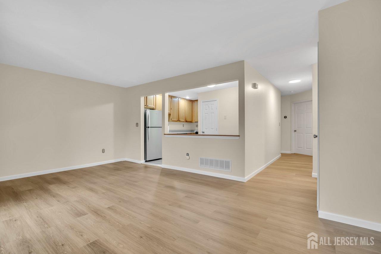 4517 Birchwood Court, North Brunswick, New Jersey image 4