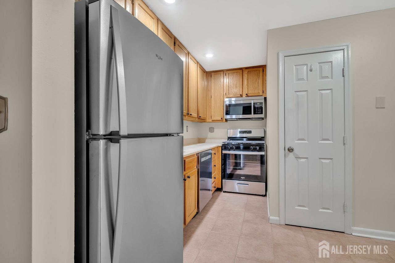 4517 Birchwood Court, North Brunswick, New Jersey image 11