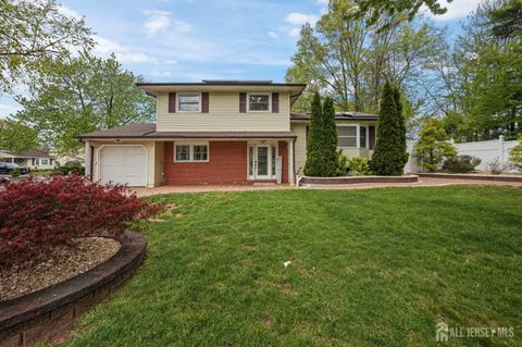 Homes For Sale - 1351 Suwanee Drive<br/> North Brunswick, NJ 08902