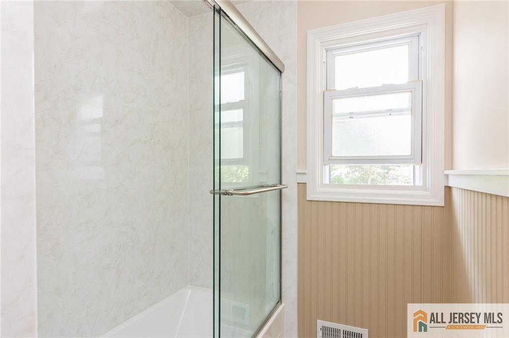 1516 N Indian Place, North Brunswick, New Jersey image 24