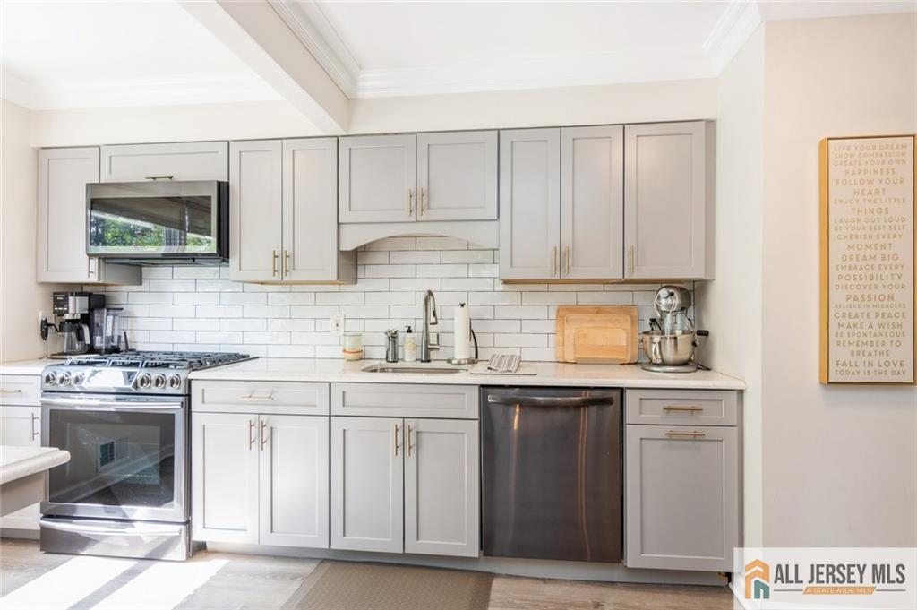 1516 N Indian Place, North Brunswick, New Jersey image 11