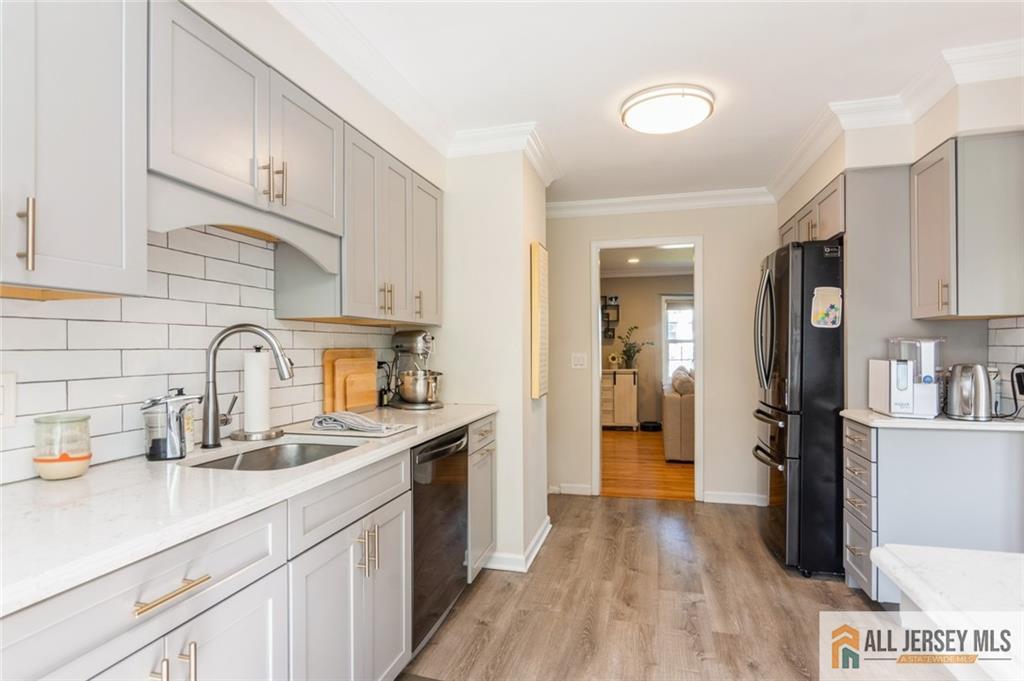 1516 N Indian Place, North Brunswick, New Jersey image 12