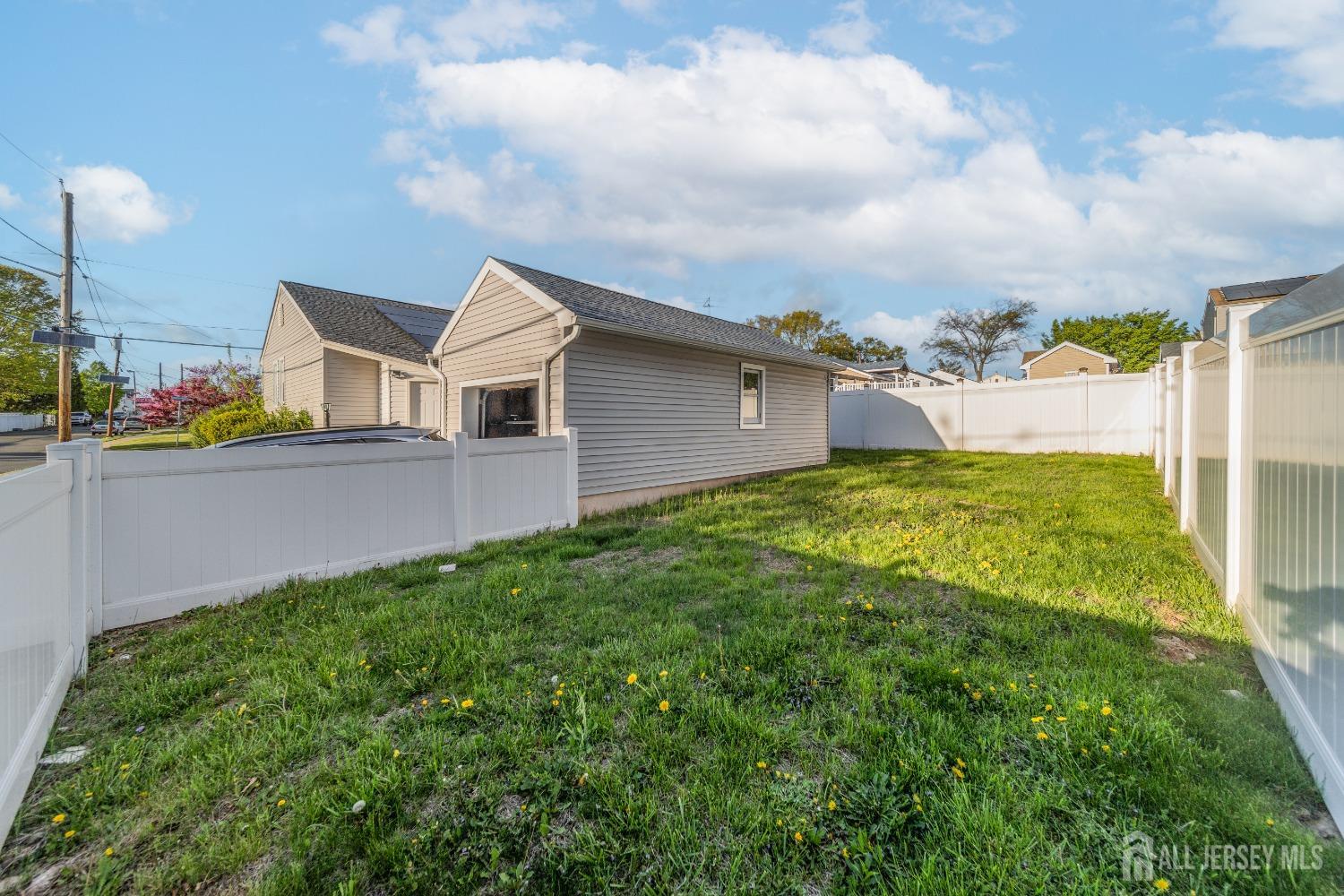 71 Pennsylvania Avenue, Carteret, New Jersey image 5