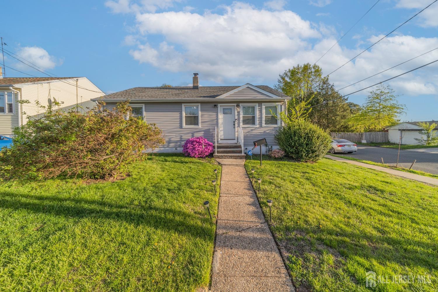 71 Pennsylvania Avenue, Carteret, New Jersey image 1