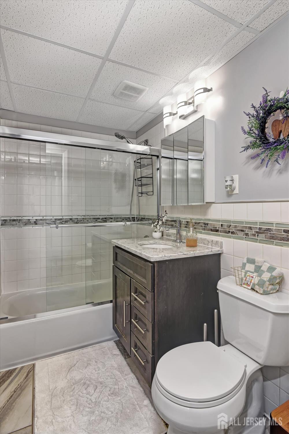 77 Buchanan Avenue, Parlin, New Jersey image 26