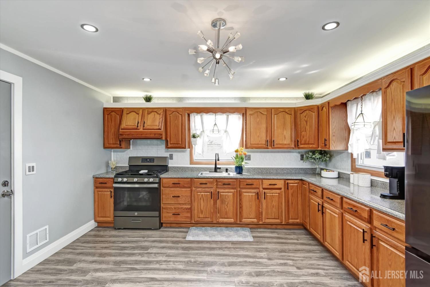 77 Buchanan Avenue, Parlin, New Jersey image 11