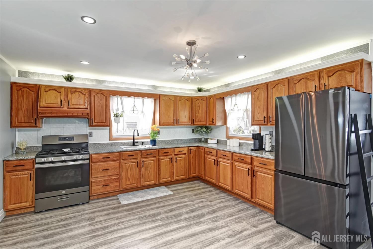77 Buchanan Avenue, Parlin, New Jersey image 12