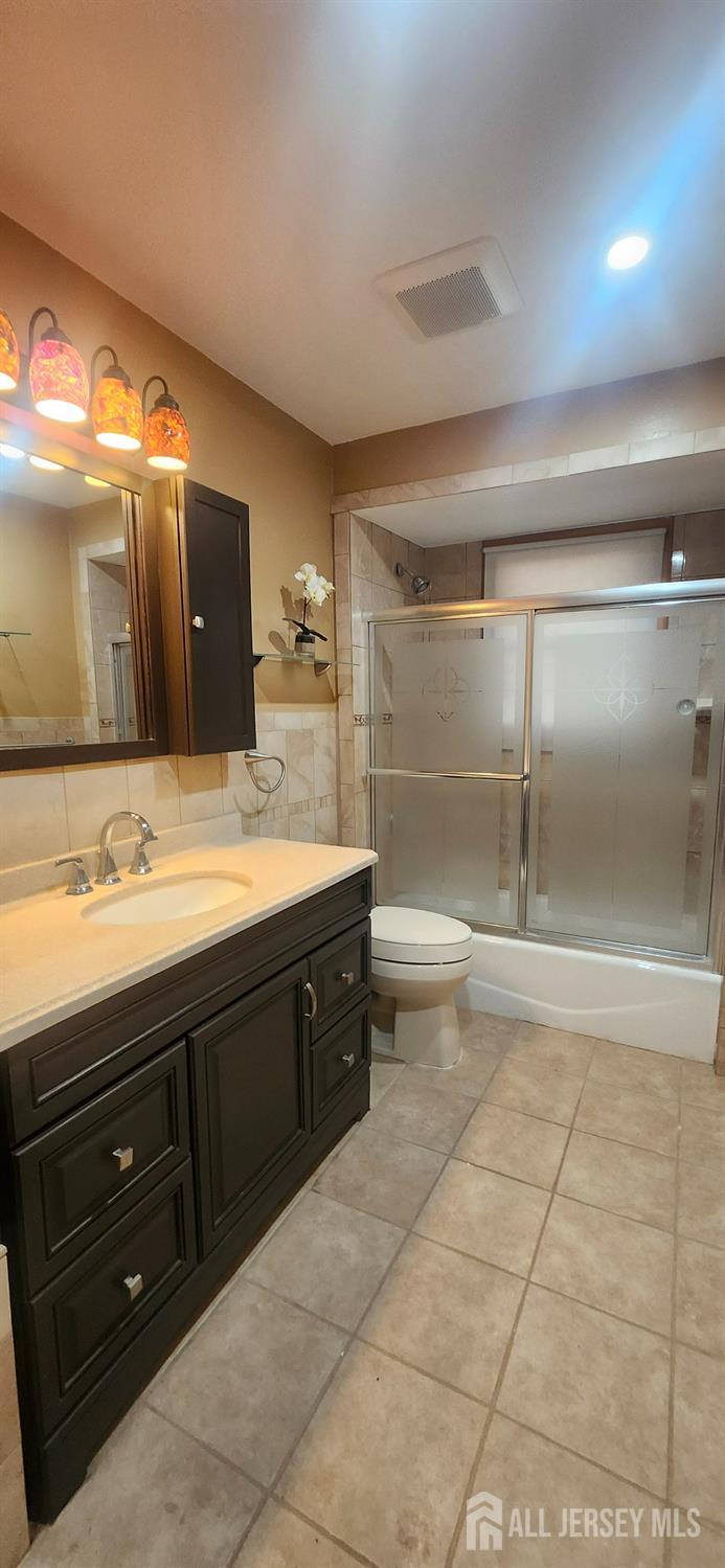 242 Hamilton Boulevard, Piscataway, New Jersey image 17