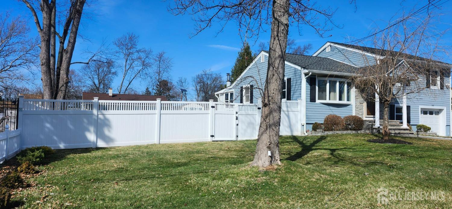 242 Hamilton Boulevard, Piscataway, New Jersey image 32