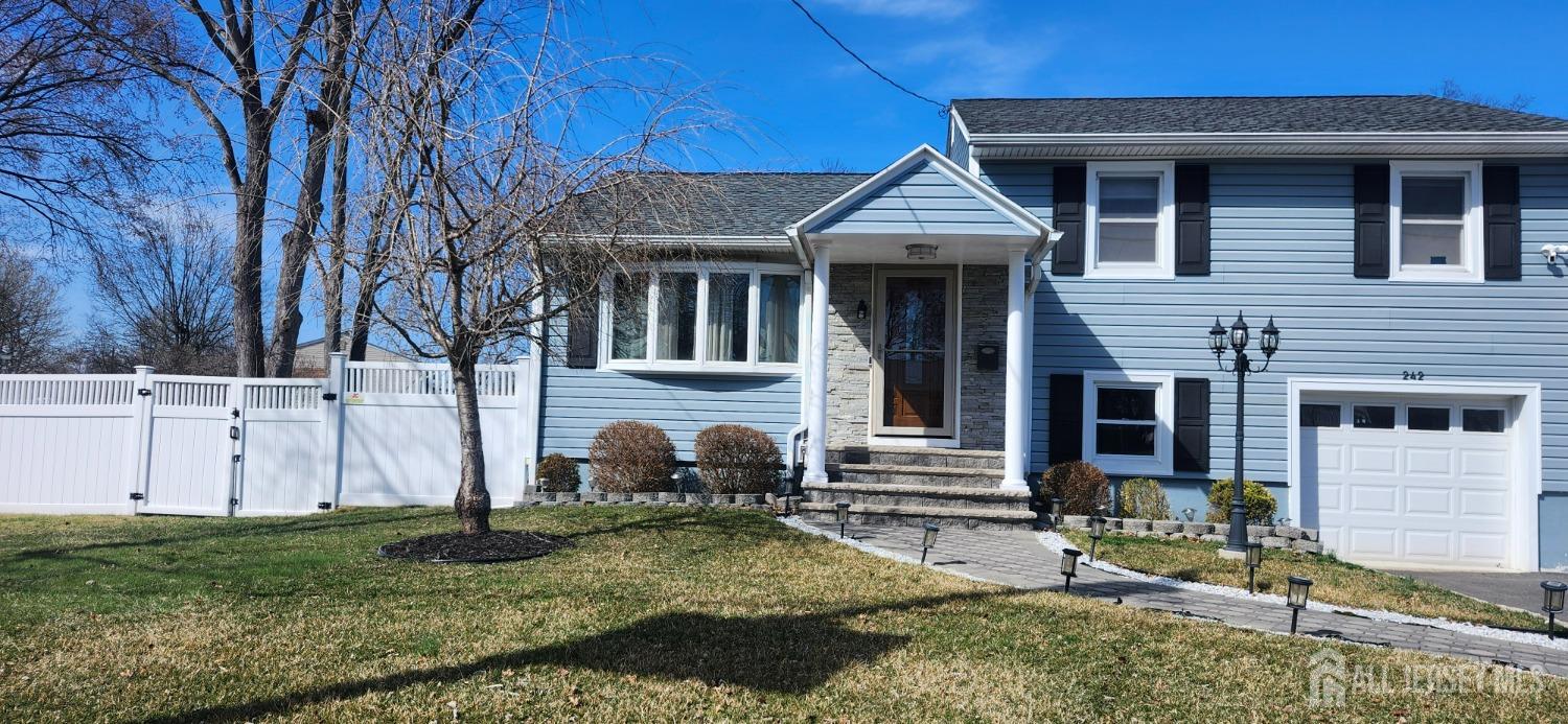 242 Hamilton Boulevard, Piscataway, New Jersey image 3