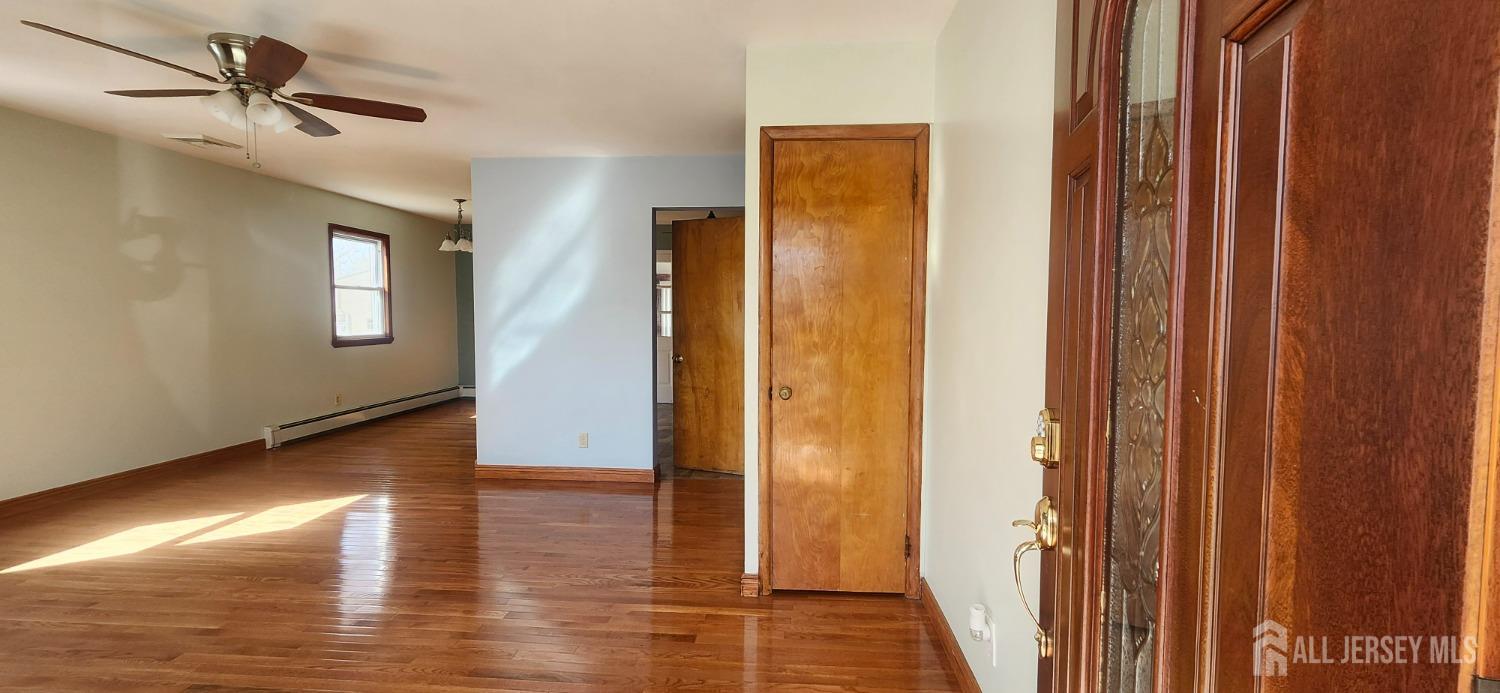 242 Hamilton Boulevard, Piscataway, New Jersey image 47
