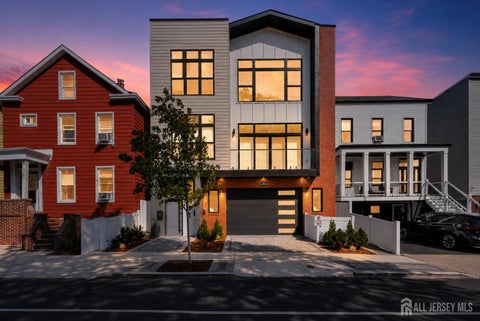 Condo For Sale - 414 New York Avenue #1<br/> Jersey City, NJ 07307