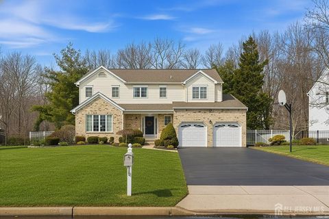 Homes For Sale - 12 Templar Road<br/> Manalapan, NJ 07726