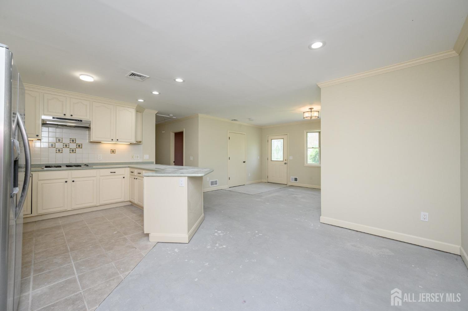 318 Sunnyside Terrace, Bridgewater, New Jersey image 25