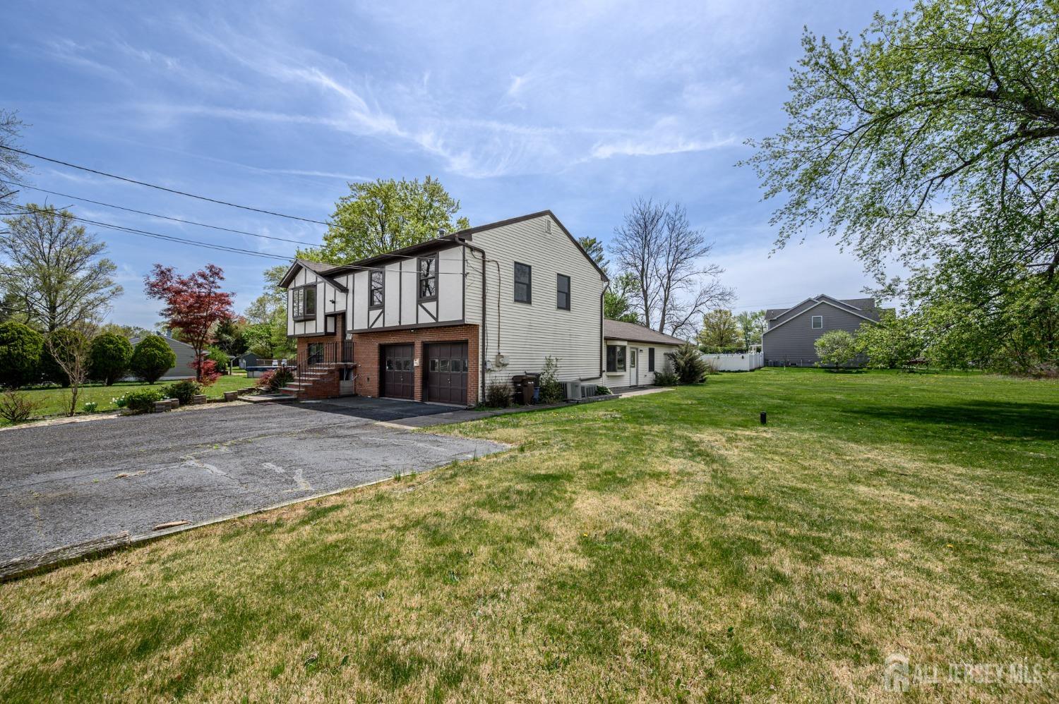 318 Sunnyside Terrace, Bridgewater, New Jersey image 42
