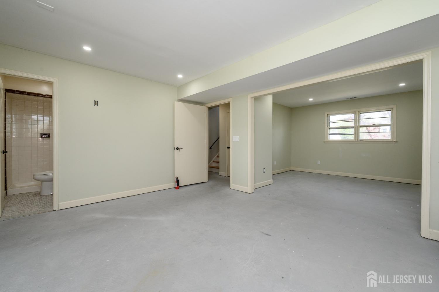 318 Sunnyside Terrace, Bridgewater, New Jersey image 19