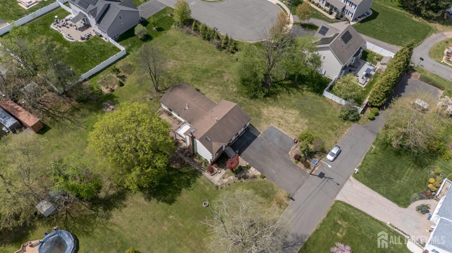 318 Sunnyside Terrace, Bridgewater, New Jersey image 46
