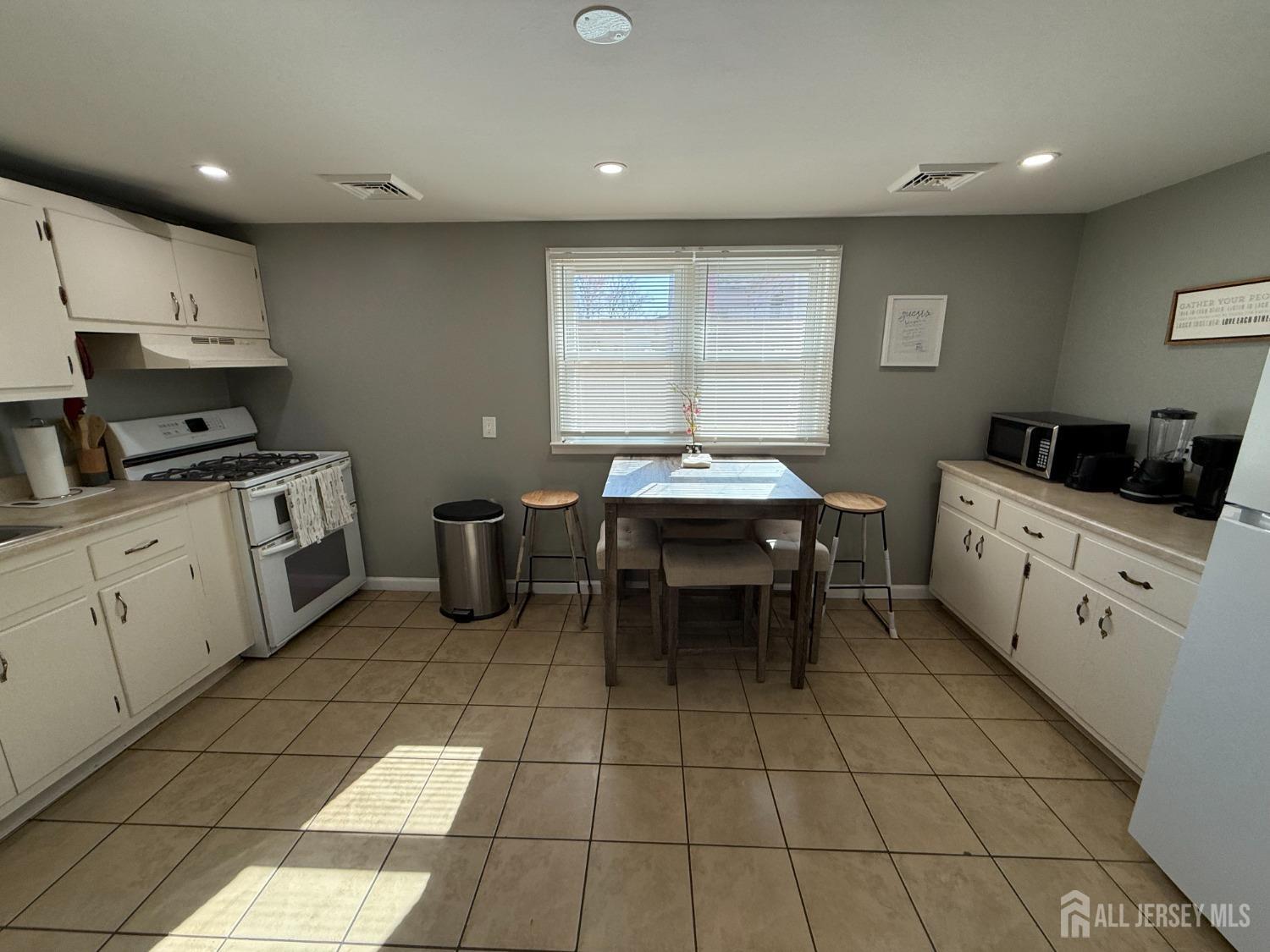 1026 Riverton Street, North Brunswick, New Jersey image 3