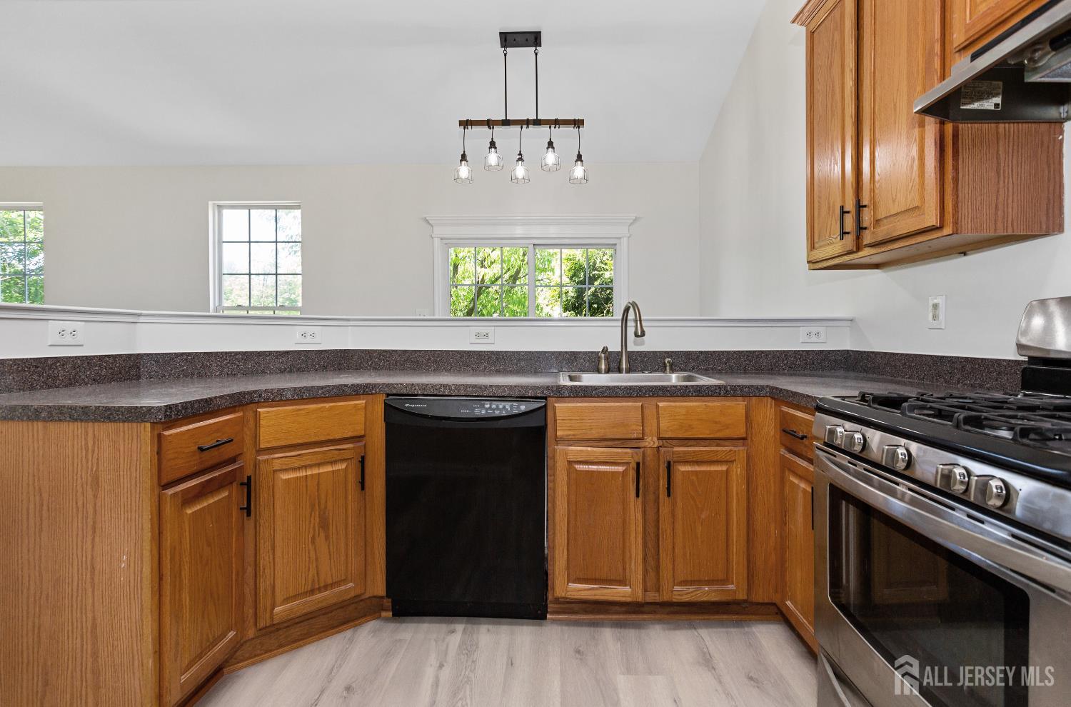 52 Straton Court, Sayreville, New Jersey image 17