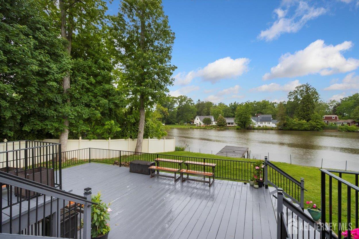 44 Lakeside Drive, Piscataway, New Jersey image 25