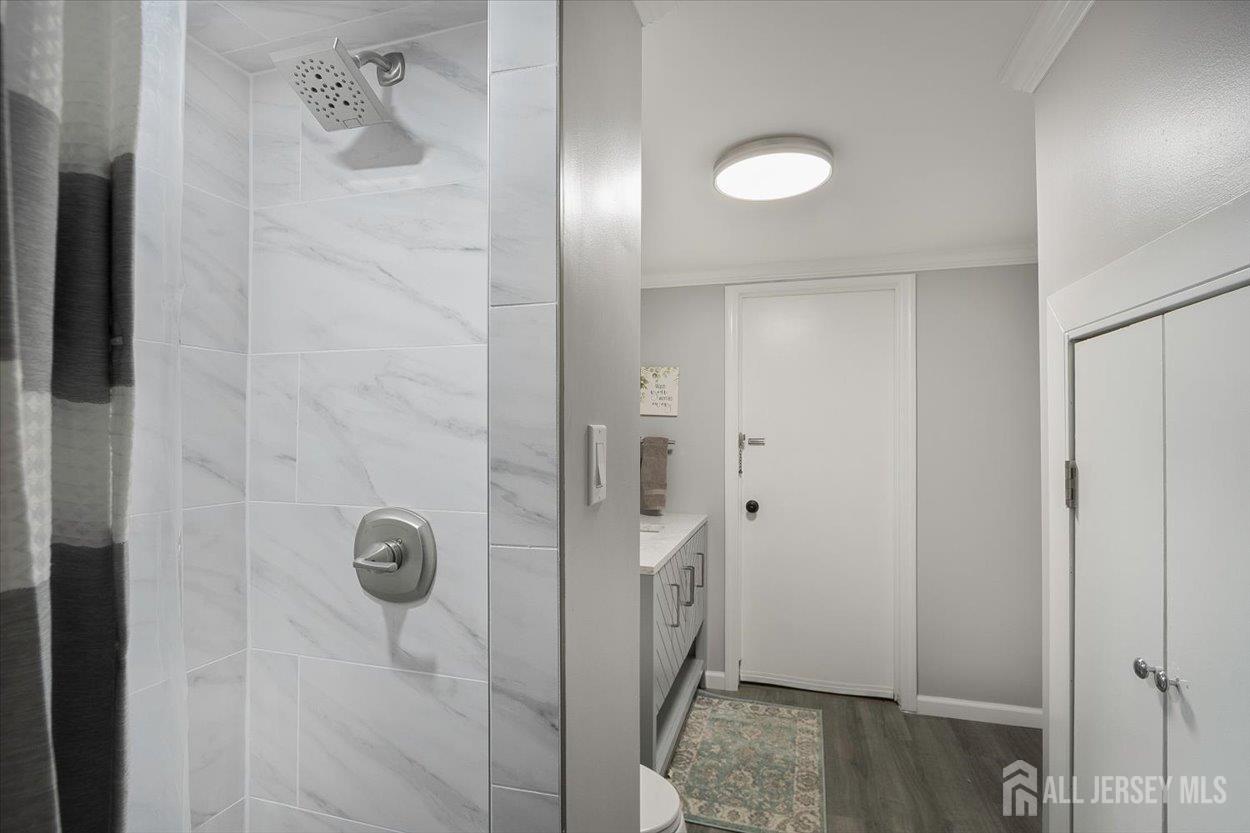 44 Lakeside Drive, Piscataway, New Jersey image 23